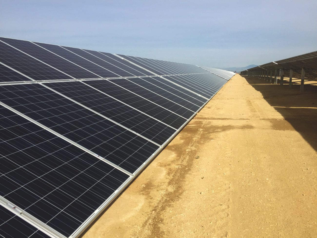 Seneca Resources Corporation Reduces Carbon Footprint with 3.1 MW Solar System at their Oil Field in Kern County, California